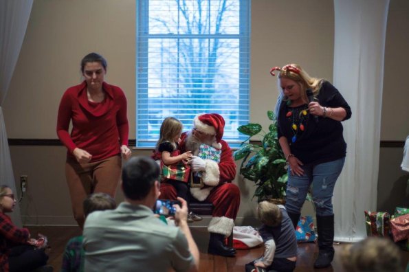 2023_Kids.XMas.Party_Final.076