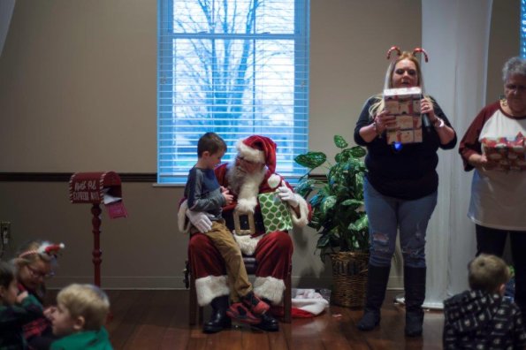 2023_Kids.XMas.Party_Final.098