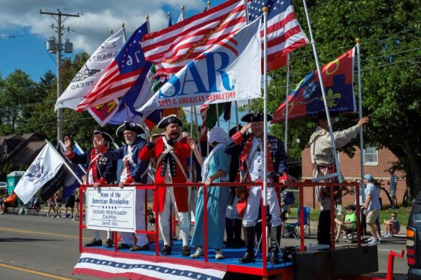 2024_Holiday@Home_Final_38